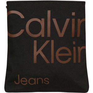 Calvin Klein SPORT ESSENTIALS FLATPACK18 AOP Taška přes rameno, černá, velikost obraz