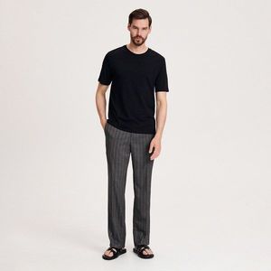 Reserved - Oblekové kalhoty s vysokým podílem recyklovaného polyesteru a příměsí viskózy - Šedá obraz