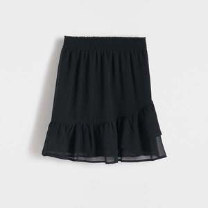 Reserved - Mini sukně s volánovým lemem - Černý obraz
