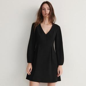 Reserved - Šaty s ozdobnými založeními - Černý obraz