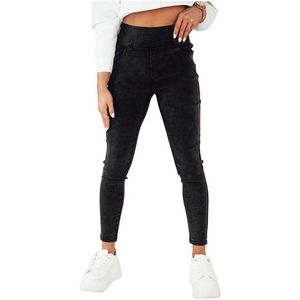 černé bavlněné džíny easy obraz