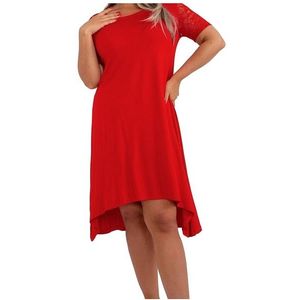 červené ležérní šaty s krajkovými rukávy obraz