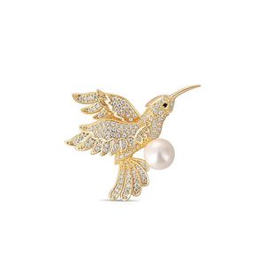JwL Luxury Pearls Okouzlující pozlacená brož kolibřík s pravou perlou JL0516 obraz