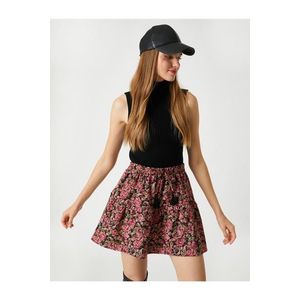 Koton Winter Skirt with Mini Tassel Detail, Elastic Waist. obraz