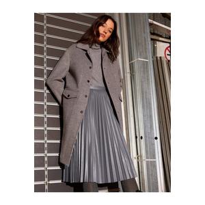 Koton Women's Gray Pleated Faux Leather Skirt obraz