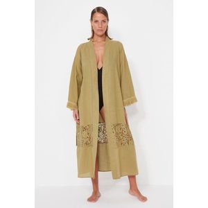 Trendyol zelený maxi kimono&kaftan s páskem, krajkou, tkaný ze 100% bavlny obraz