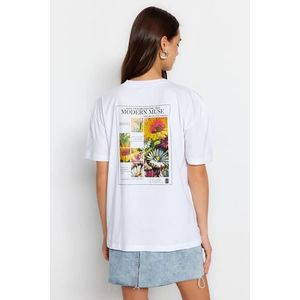 Trendyol Ecru Printed on the Front and Back Relaxed/Wide, Comfortable Cut Knitted T-Shirt obraz