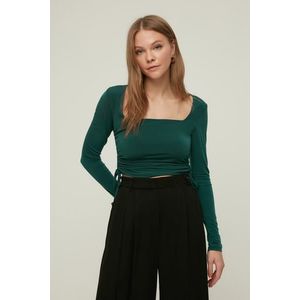 Trendyol Emerald Square Neck Gathered Detailed Fitted/Situated Crop Elastic Knitted Blouse obraz
