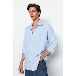 Trendyol Light Blue Men's 100% Cotton Relaxed-Fit Wide Fit Shirt with a Wrinkly Look obraz