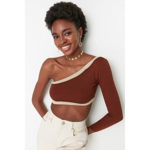 Trendyol Brown Crop One-Shoulder Knitwear Blouse obraz