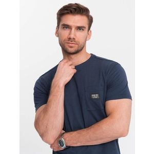 Ombre Men's casual t-shirt with patch pocket - navy blue obraz