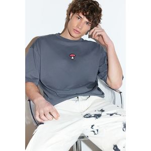 Trendyol Anthracite Oversize Mushroom Embroidery 100% Cotton T-Shirt obraz