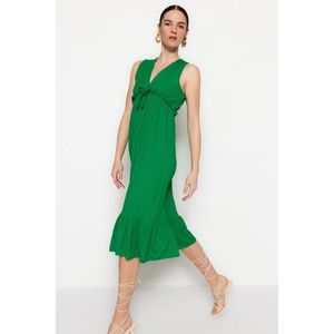 Trendyol Zelené V-Neck Flounce Detailní A-Line Midi pletené šaty obraz