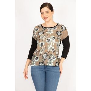 patterned blouse obraz