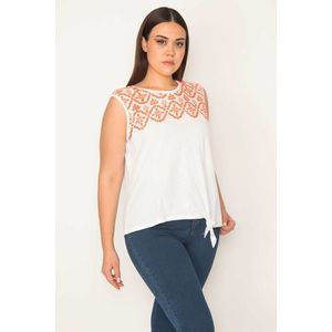 Şans Women's Plus Size White Hole Work Embroidery And Lace Detail Blouse obraz