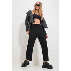 Trend Alaçatı Stili Dámské černé široké kalhoty s elastickým pasem obraz