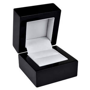 JK Box Černá dřevěná krabička na prsten BB-2/A25 obraz