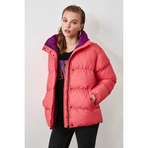 Trendyol růžová nafukovací bunda s detaily na patentky obraz