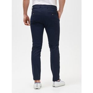 Modré pánské kalhoty modern khakis in skinny fit with GapFlex obraz