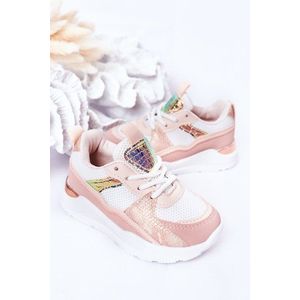 Růžové sportovní boty obraz