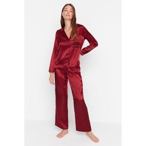 Trendyol Burgundy New Year Themed Embroidered Satin Shirt-Pants Woven Pajama Set obraz