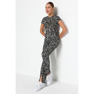 Trendyol Black Zebra Print Slit Detailed High Waist Straigth Knitted Pants obraz