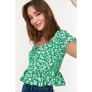 Zelená květovaná tkaná halenka Trendyol s řasením obraz