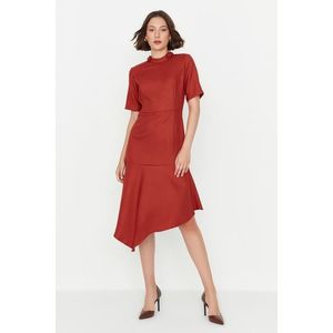 Trendyol červené páskové asymetrické tkané šaty obraz