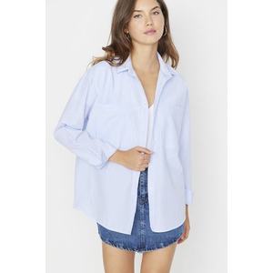 Trendyol modrá pruhovaná kapsa Detailní oversize / Crosssuit tkaná košile obraz