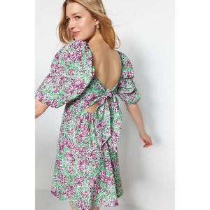 Trendyol zelené tkané zadní detailní květinové mini tkané šaty obraz