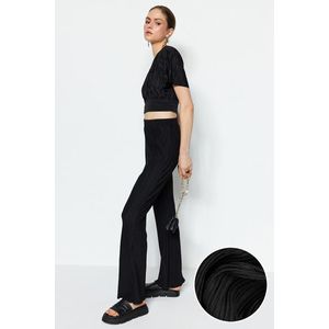 Trendyol černé plisované rozevláté / španělské pletené kalhoty s vysokými nohavicemi obraz