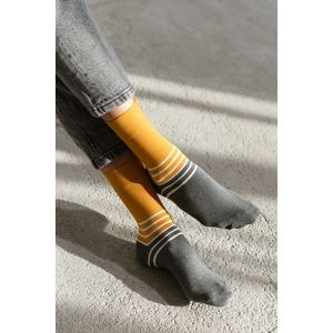 Dvoubarevné ponožky 078-172 Hořčice Hořčice obraz