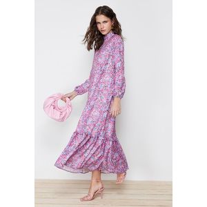 Trendyol fialové šaty s květinovým vzorem a volánky obraz