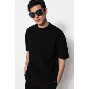 Trendyol Limitovaná edice Černá Oversize 100% bavlna označená texturou Basic Thick T-Shirt obraz