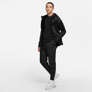 Nike Man's Sweatpants Tech Fleece CU4495-010 obraz
