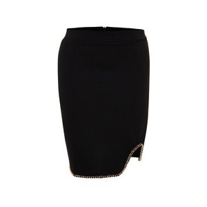 Trendyol Curve černá pletená sukně s řetízkovým detailem obraz