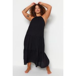 Trendyol Curve Black Halterneck Maxi Woven Plus Size Beach Dress obraz