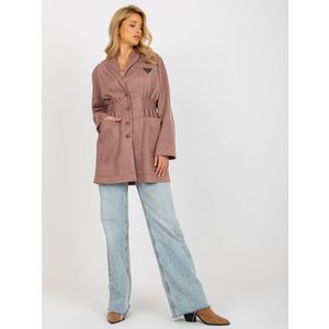 Zaprášený růžový kabát sakového střihu s elastickým pasem obraz