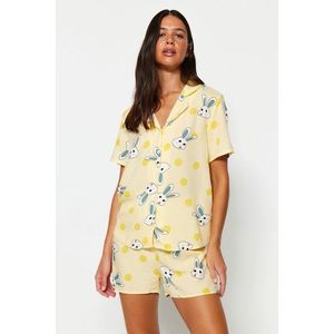 Trendyol Yellow Rabbit Pattern Viscose Shirt-Shorts Woven Pajamas Set obraz
