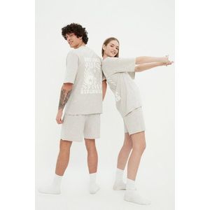 Trendyol Gray Unisex 100% Cotton Motto Printed T-shirt-Shorts Knitted Pajamas Set obraz