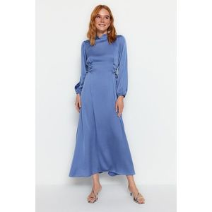 Trendyol modré pasové britské saténové večerní šaty obraz