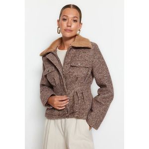 Trendyol Brown Premium Plyšový kabát s límečkem obraz