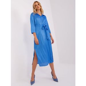 Modré midi koktejlové šaty s rozparky obraz