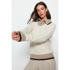Trendyol Mink Color Block Hoodie Collar Knitwear Sweater obraz