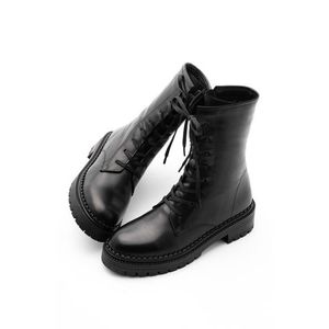 Dámské kožené boty Marjin s pravou kůží, zipem, šněrováním a zubatou podrážkou, každodenní boty Kariva černé. obraz