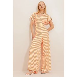 Trend Alaçatı Stili dámský oranžový pruhovaný crop top s dvouřadým límcem a kalhotový kostým obraz