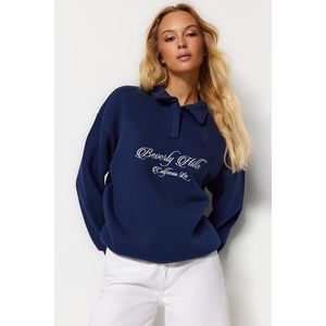Trendyol Navy Blue Shirt Collar with Embroidery Regular Fit Knitted Sweatshirt with Fleece Inside obraz