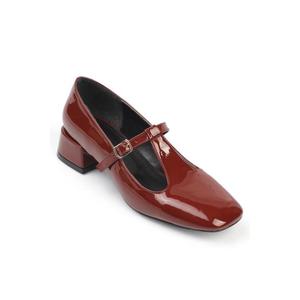 Dámské boty Capone Outfitters s plochou špičkou, nízkým podpatkem a páskem ve tvaru T Mary Jane obraz