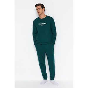 Trendyol Zelená Sada Tisknutých Pletených Pyžam Regular Fit obraz