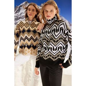 Trendyol Winter Essentials Černý široký střih s měkkým texturovaným vzorovaným pleteným svetrem obraz